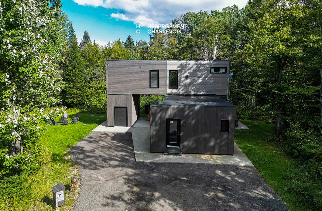 MAT-77 - Magnifique chalet dans un écrin de verdure